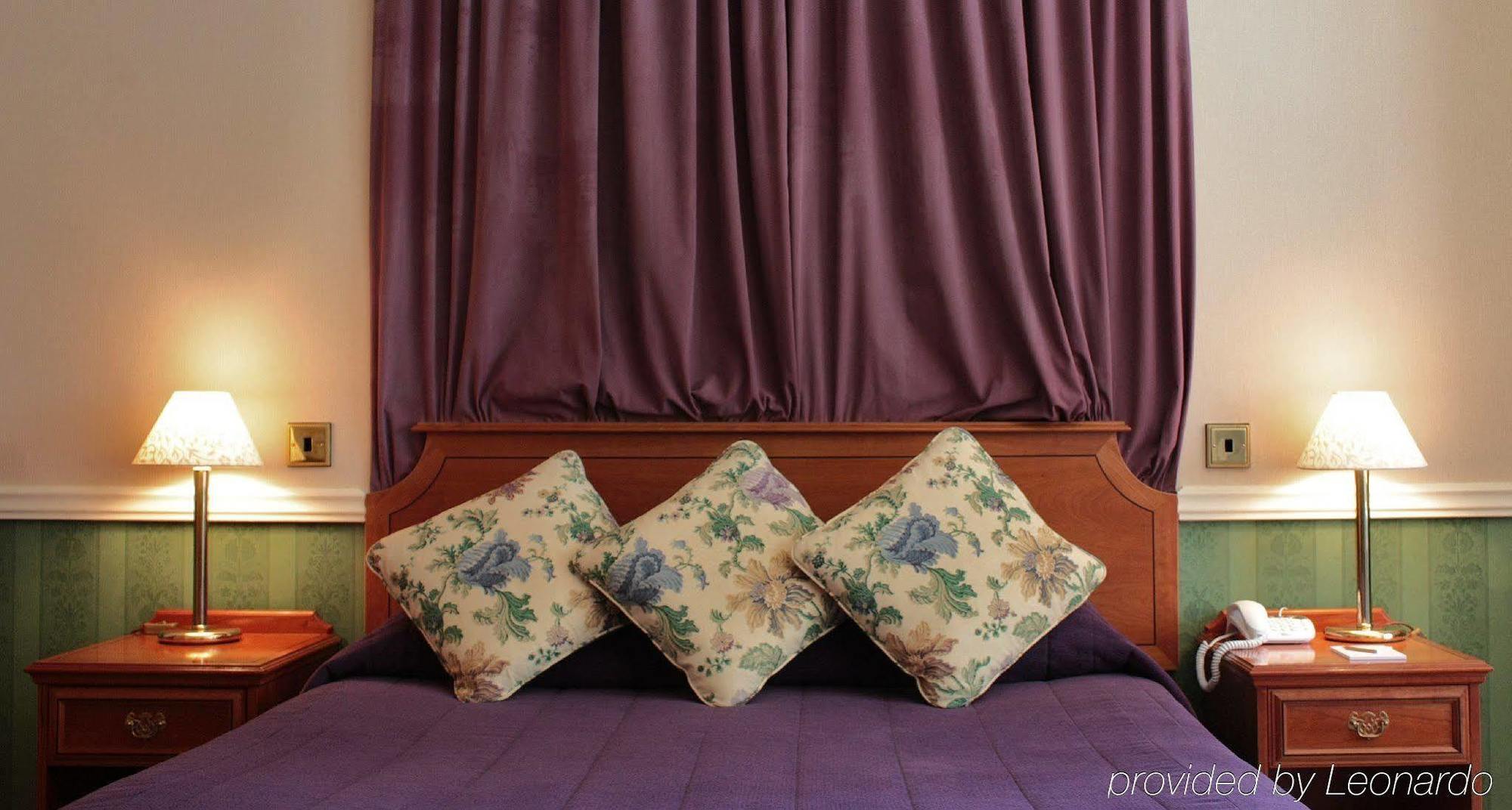 Kincraig Castle Hotel อินเวอร์กอร์ดอน ภายนอก รูปภาพ