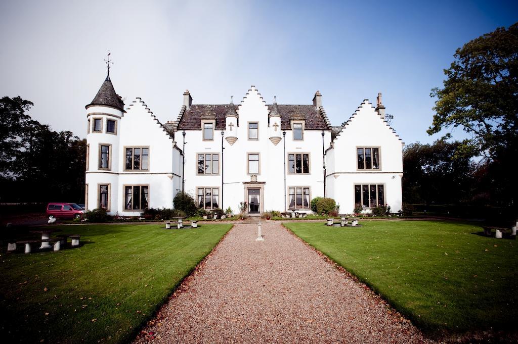 Kincraig Castle Hotel อินเวอร์กอร์ดอน ภายนอก รูปภาพ